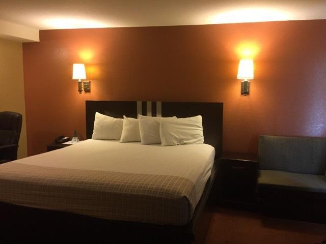 Americas Best Value Inn Caldwell Екстериор снимка